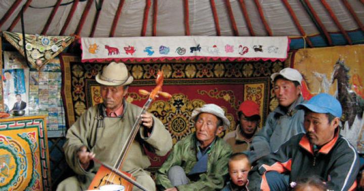 What does Mongolian sound like to foreigners?